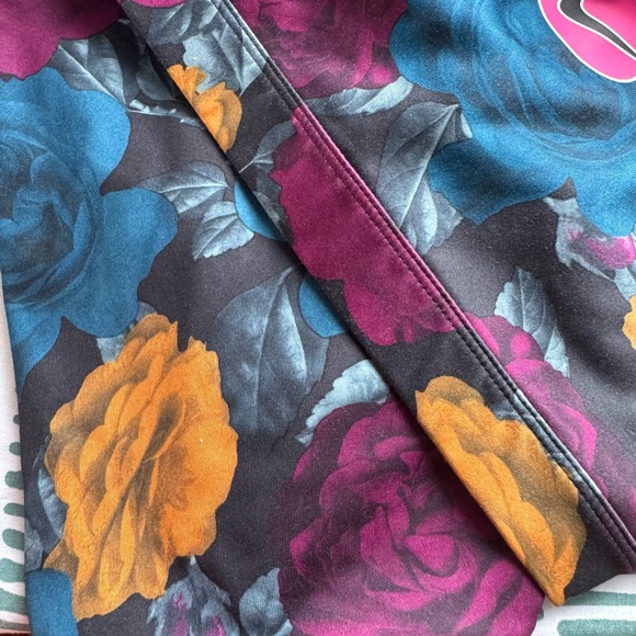 Nike  Floral Leggings - top (set)-XS - Picture 3 of 5